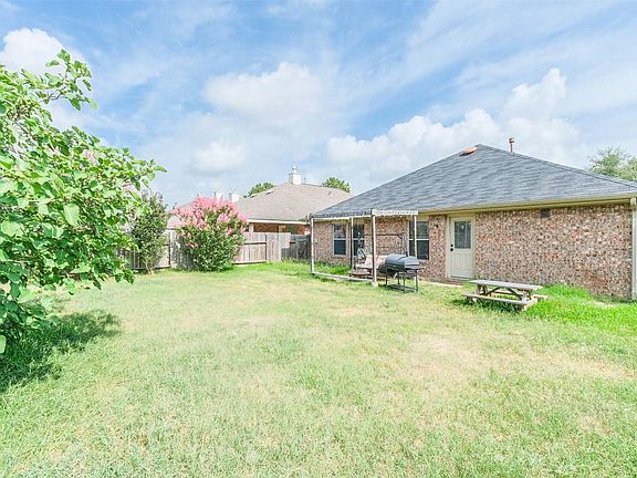5th image of 11919 Piney Bend Dr