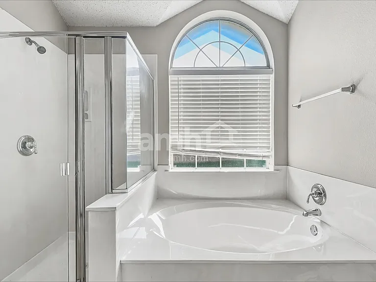 3809 Staghorn Cir N — Photo 12