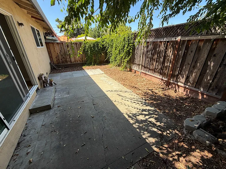 1315 Kingfisher Way #3 — Photo 10