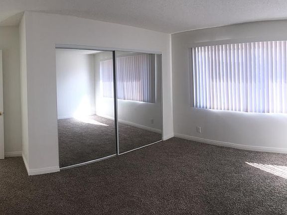 4th image of 343 E 21st St APT D