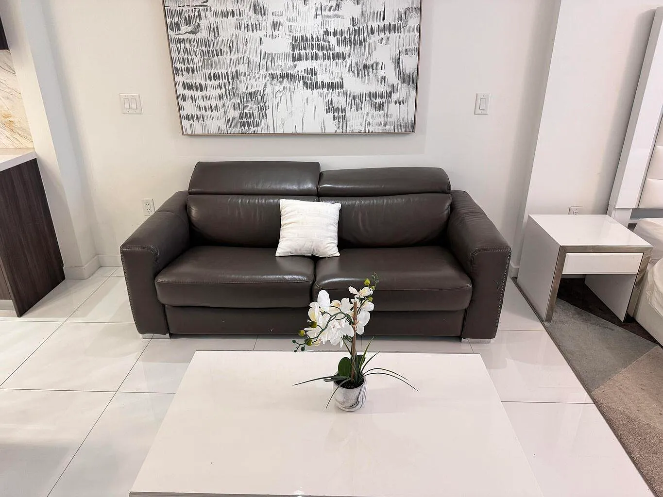 Studio, 622 sqft, $2,999 — Photo 4