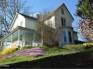 245 Prospect St, Hawley, PA 18428