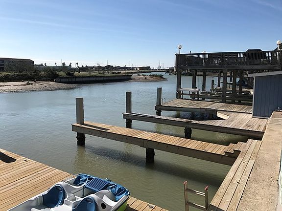 3rd image of 1381 Harbor Island Dr