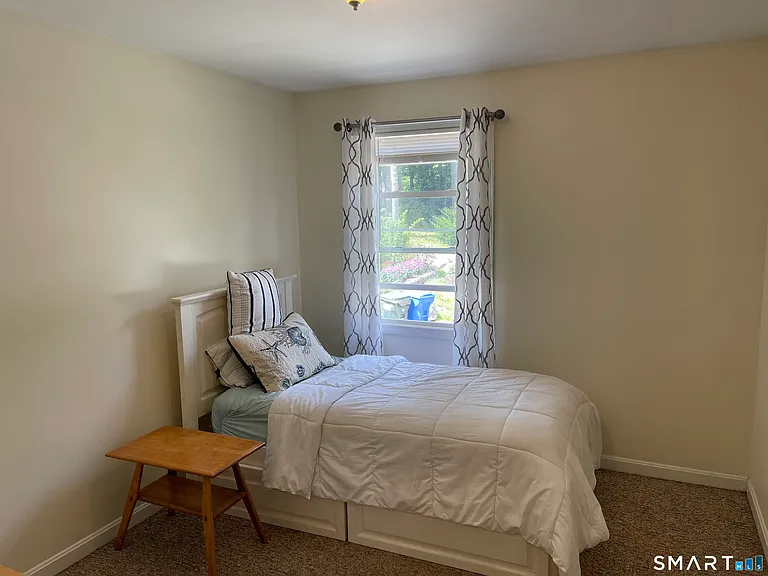 8 Wells Ave — Photo 22