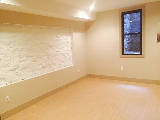 Rented by Elite NY Holdings | media 67