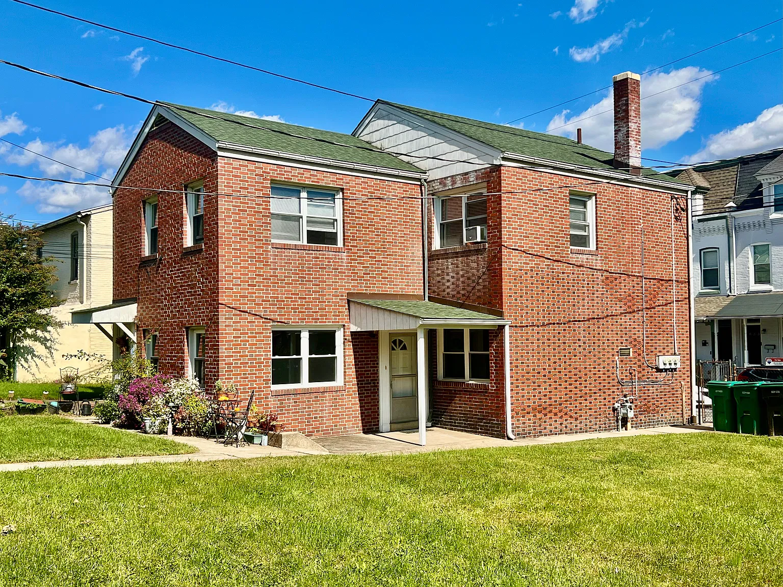 2 bed, 1200 sqft, $1,450 — Photo 1