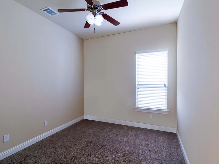 15613 Renshaw Way — Photo 8