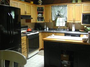 14 Alma Ave, Selden, NY 11784