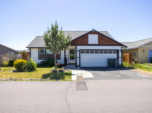485 SE Ponderosa Dr, Madras, OR 97741