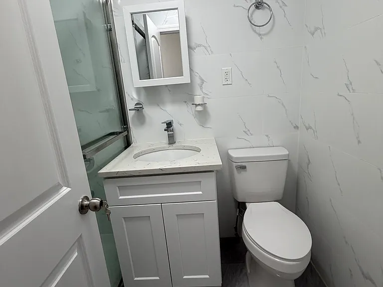 14357 Beech Ave #2 — Photo 5
