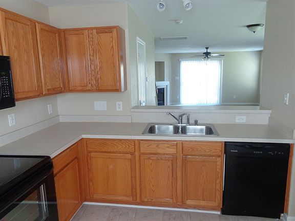 4th image of 12828 Planters Row Dr