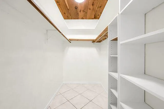 299 SW 7th St #1060 — Photo 22