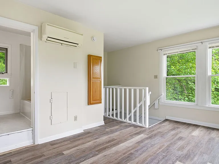487 Thistle Ln — Photo 15
