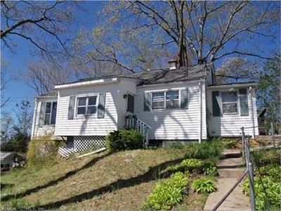 25 Manchester Ave, Waterbury, CT, 06705