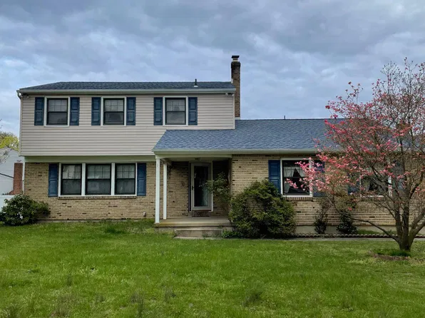 1 Niamoa Dr, Cherry Hill, NJ 08003