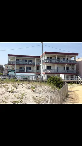 1424 Ocean Ave #1 Photo 1