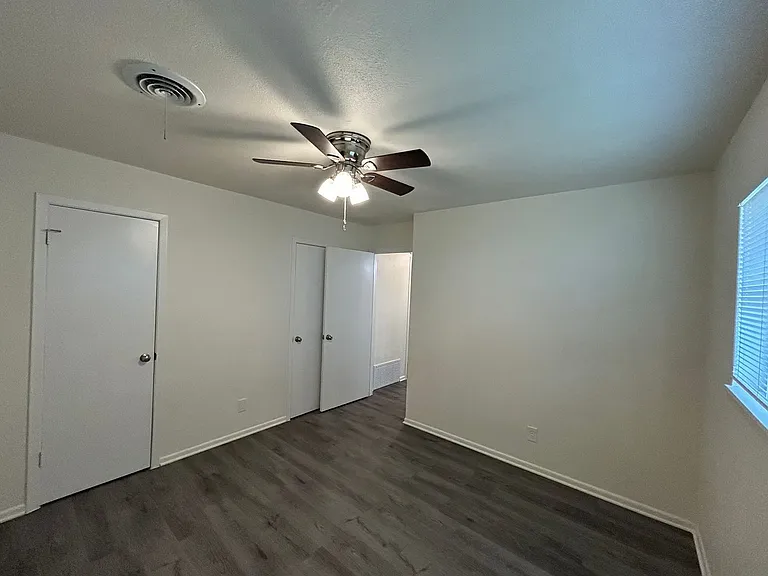 3601 Catalina Dr — Photo 11