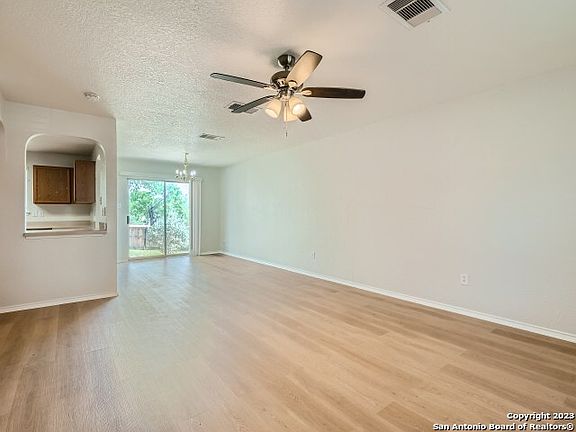 5th image of 8118 LAGUNA PALM