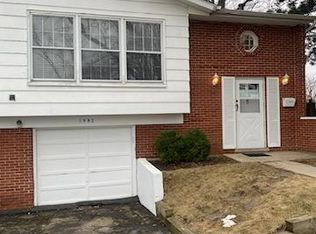 1592 Walnut Ave, Hanover Park, IL 60133