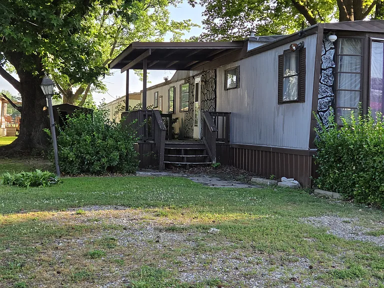 509 & 601 NW 7th St — Photo 1