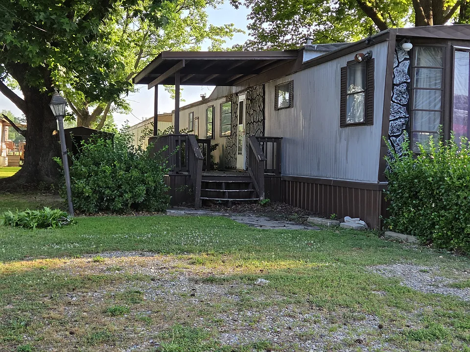 509 & 601 NW 7th St