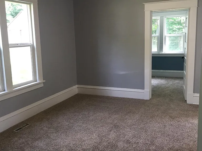410 E Vasa Ave — Photo 11
