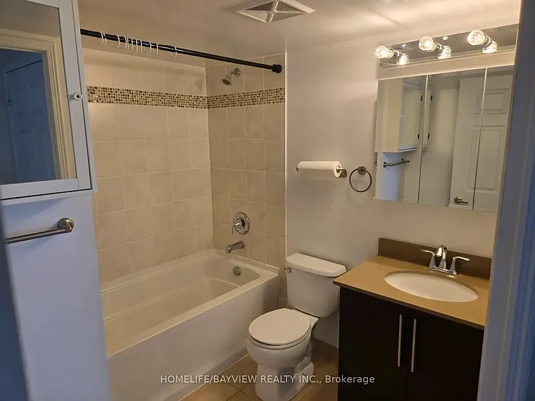 75 King William Cres #Penthouse 05 — Photo 7