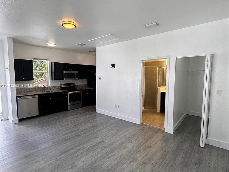 16934 SW 92nd St #STUDIO — Photo 4