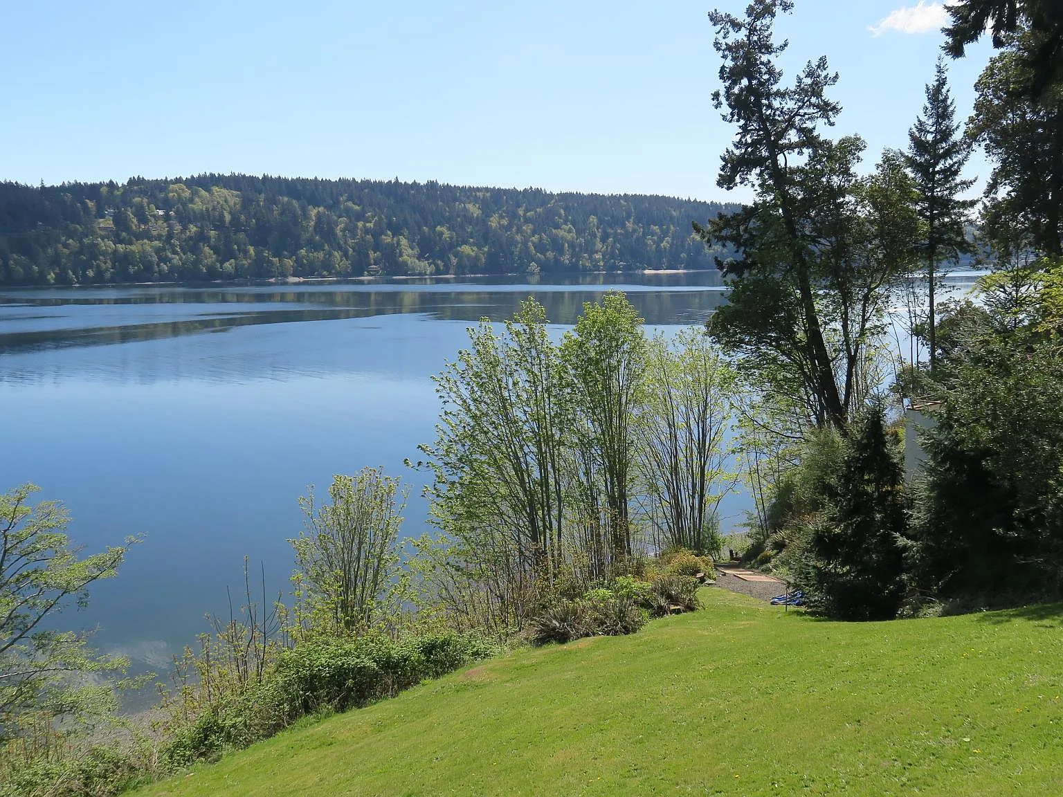 University Point Cir NE, Bremerton — Photo 4