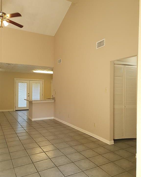 1st image of 23822 Tayloe House Ln