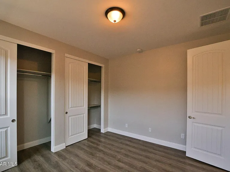 7037 N Robin Nest Ct — Photo 10