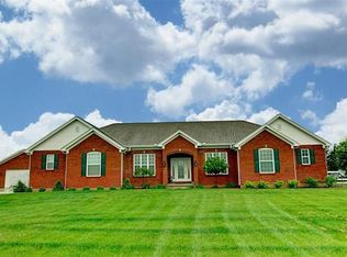 5576 Thomas Dr, Waynesville, OH 45068