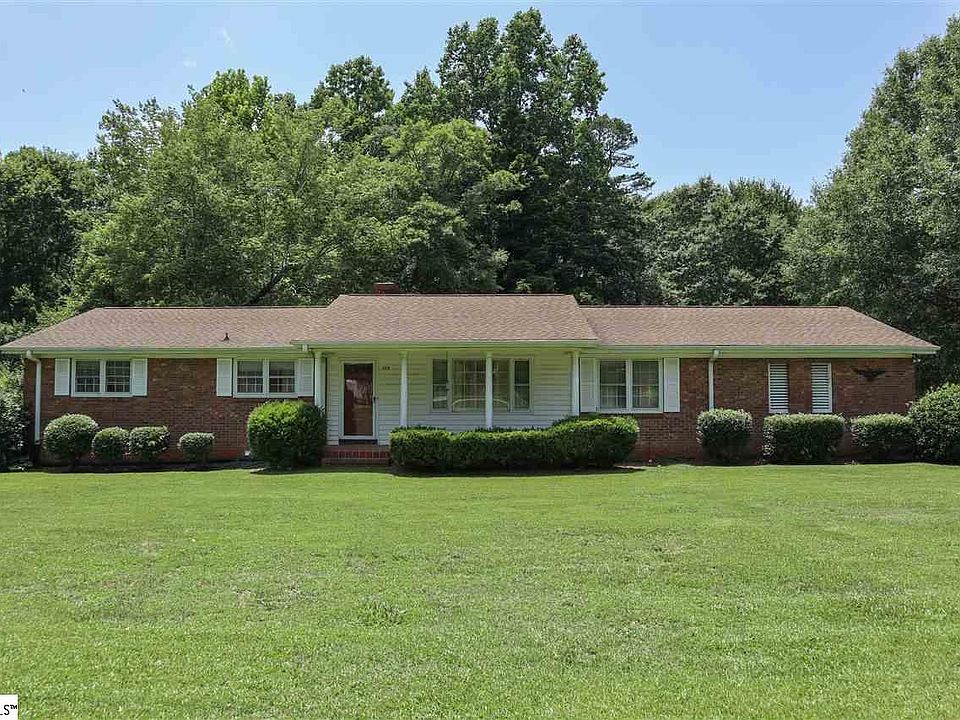 1st image of 208 Navaho Dr