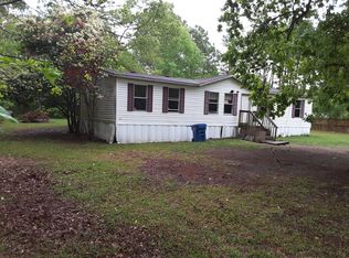 200 Pooshee Plantation Way, Bonneau, SC 29431