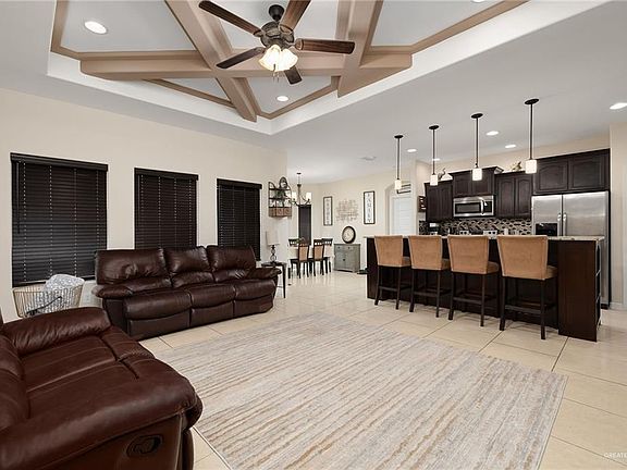 5th image of 1328 Candy Ln