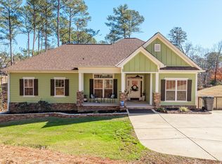 137 Memorial Dr, Mc Cormick, SC 29835