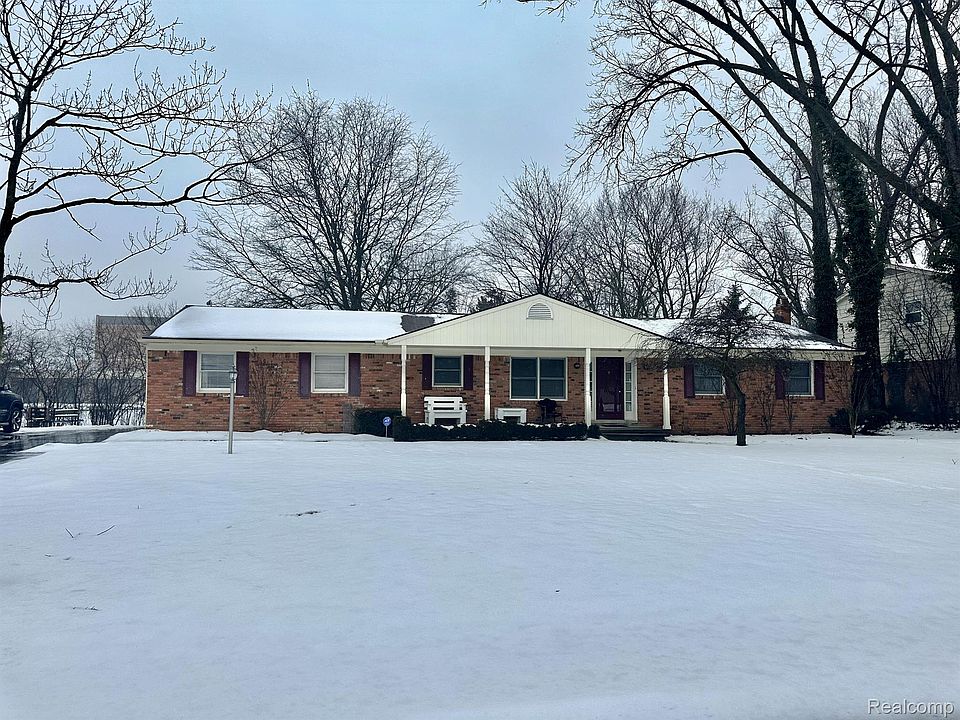 1st image of 19080 Lacrosse Ave