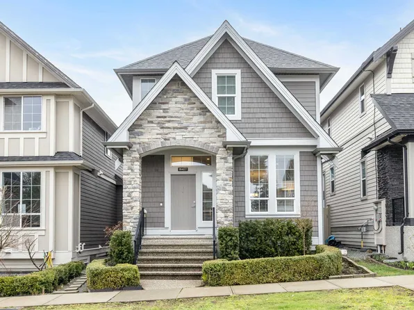 16477 21st Ave, Surrey, BC V3Z 0V5