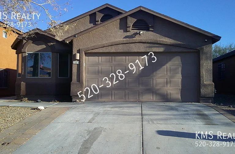 2375 E Calle Arroyo Lindo — Photo 2
