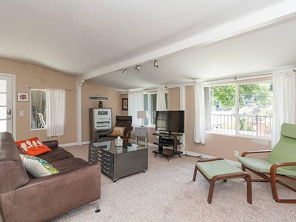 3rd image of 2680 Locksley Pl Floor 1