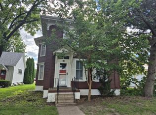 117 S Chestnut St, Kewanee, IL 61443