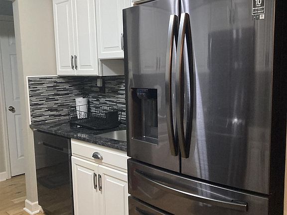 4th image of 660-672 N Broad St #312
