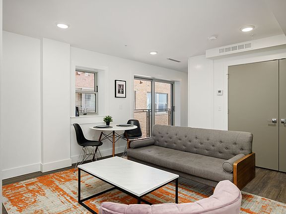 3rd image of 3835 Main St Unit 806