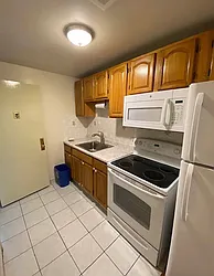 Rented by REALTY QUEST NEW YORK INC