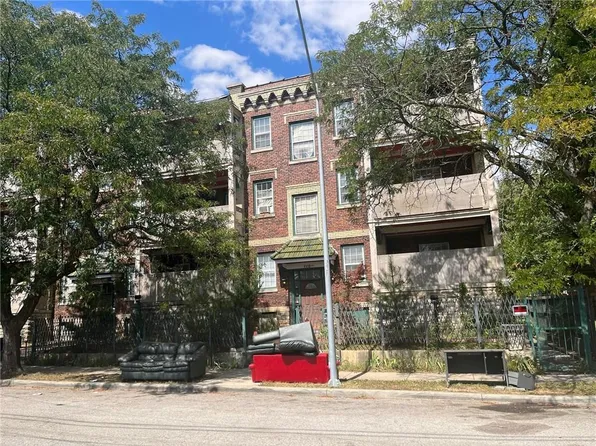1110 E 40th St, Kansas City, MO 64110