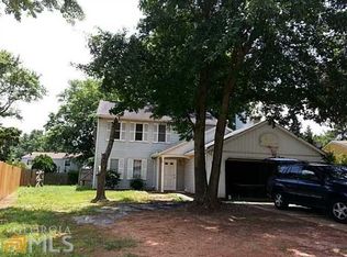620 Singing Hills Ct, Roswell, GA 30076