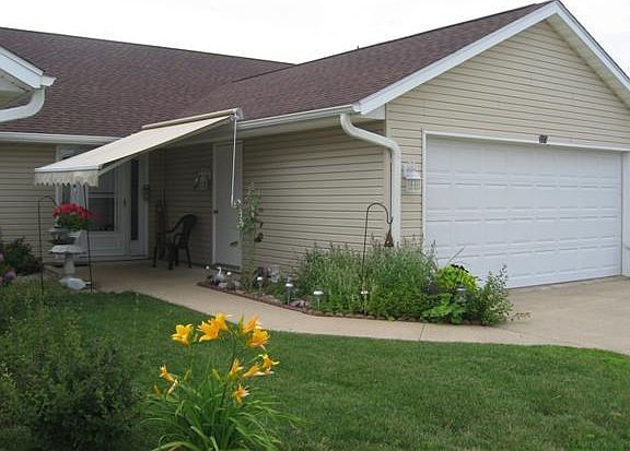 4th image of 223 Scotch Pine Dr