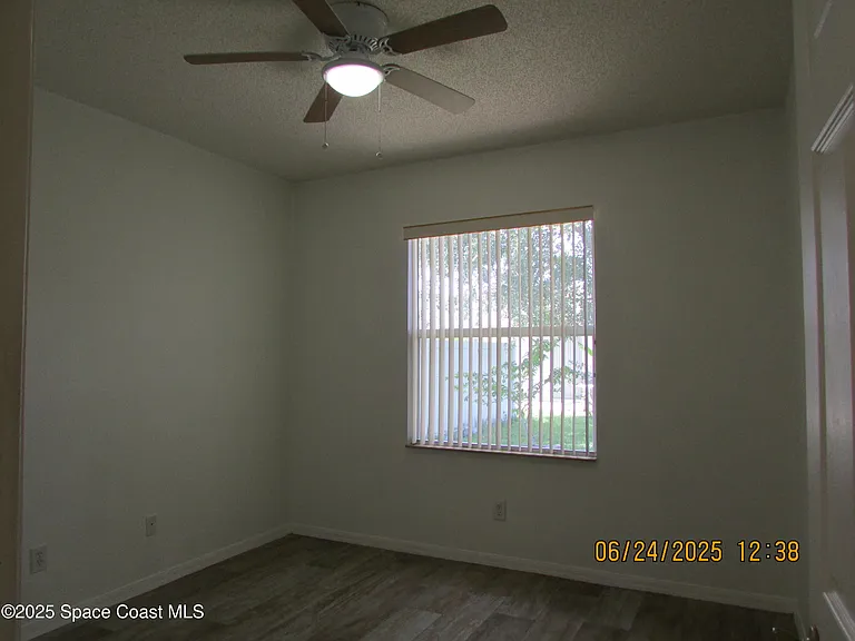 4192 Collinwood Dr — Photo 24