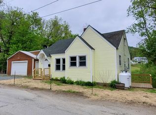158 Costa Ave, St Johnsbury, VT 05819