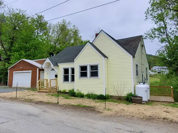 158 Costa Avenue, St. Johnsbury, VT 05819